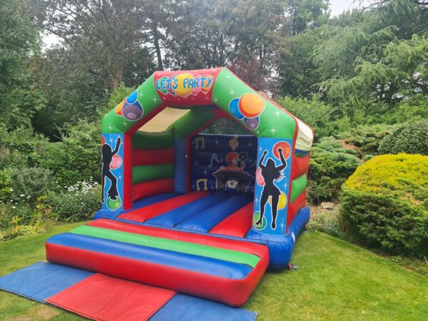 party time large bouncy castle image 6 min