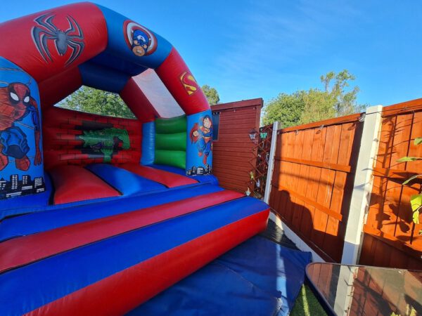 super heroes bouncy castle image 14 min