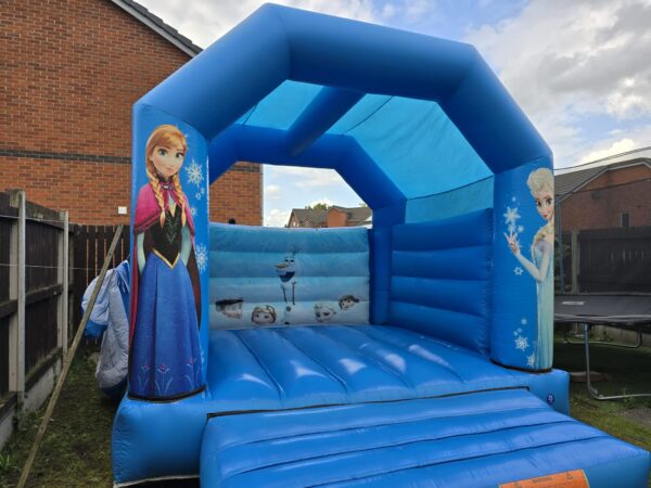 Large Frozen-Themed Jumping Castle